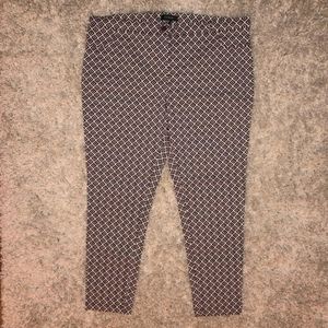 PRIMARK - Stretch Pixie Ankle Pant - NWT - XL